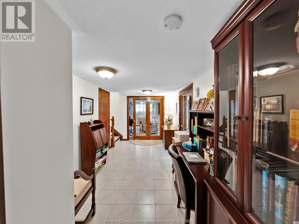 43 Debergh AVENUE South