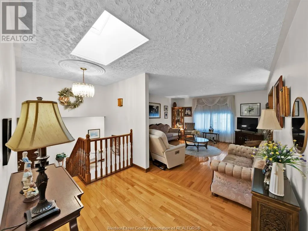 43 Debergh AVENUE South