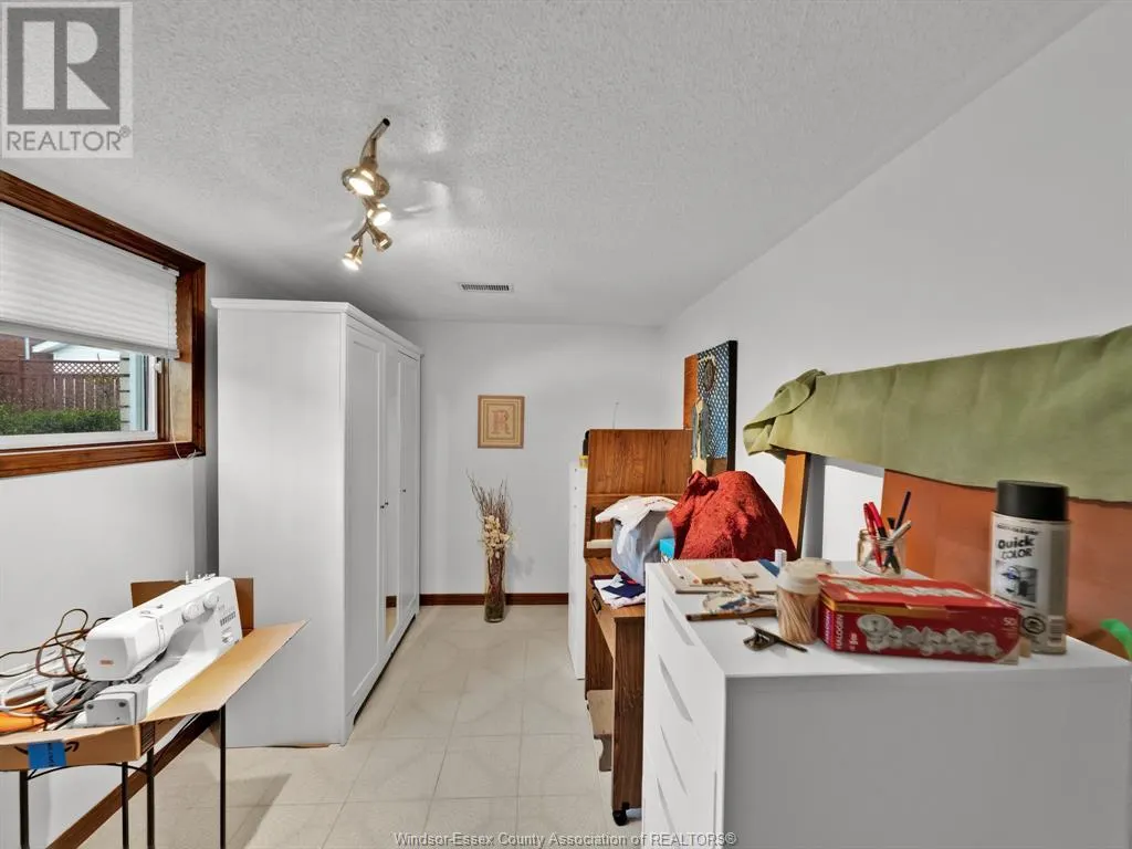 43 Debergh AVENUE South