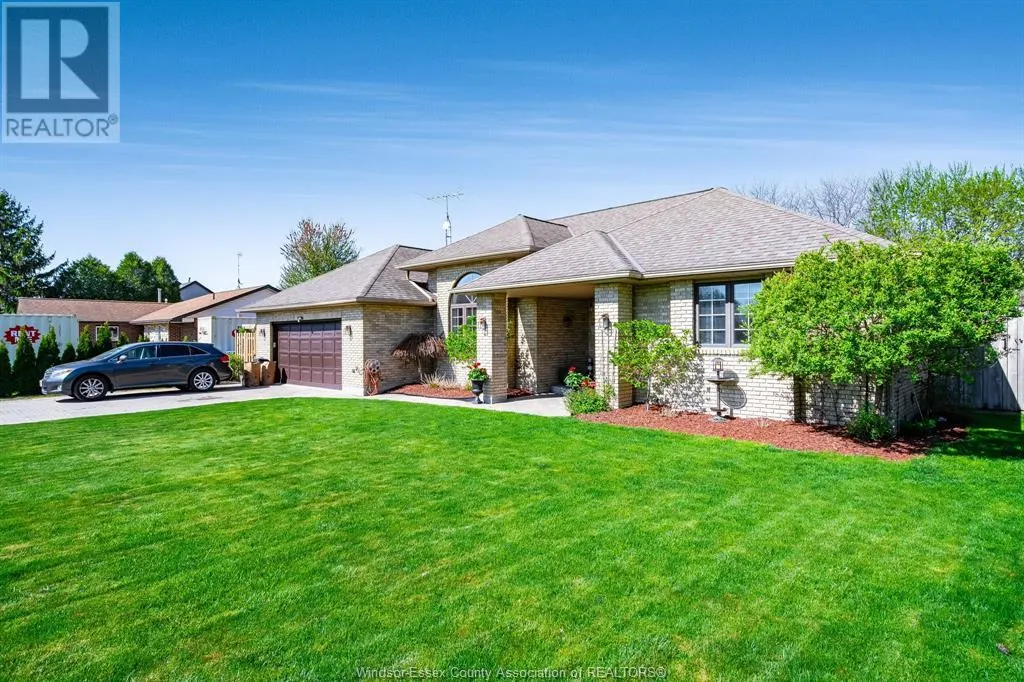 811 RIVAIT DRIVE