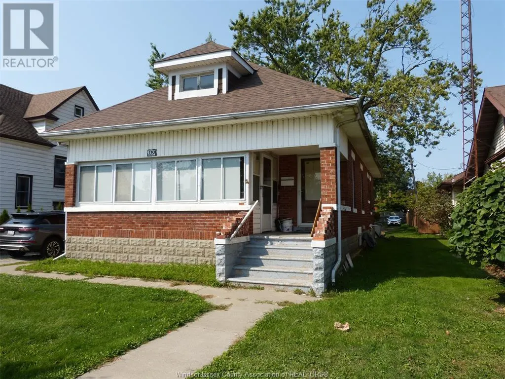119 ERIE STREET South