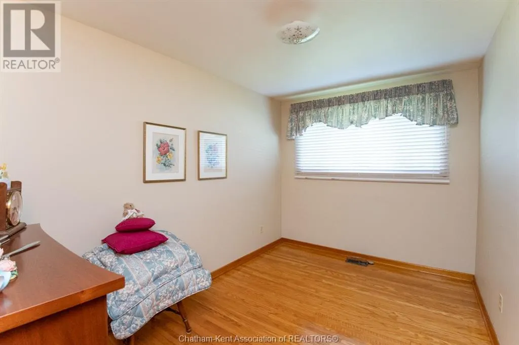 483 SYDENHAM STREET