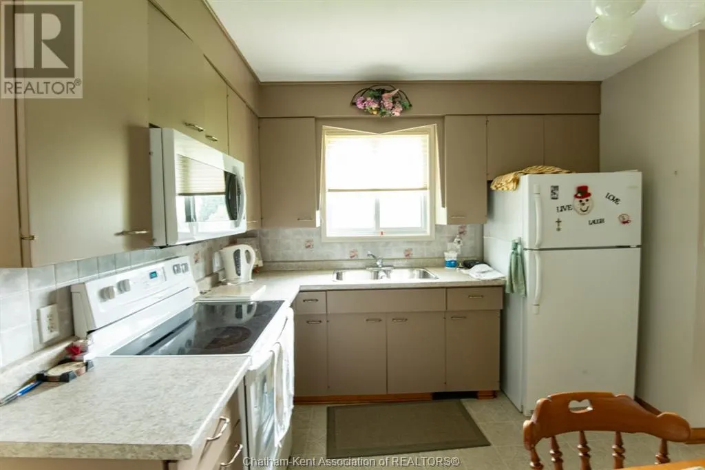 483 SYDENHAM STREET