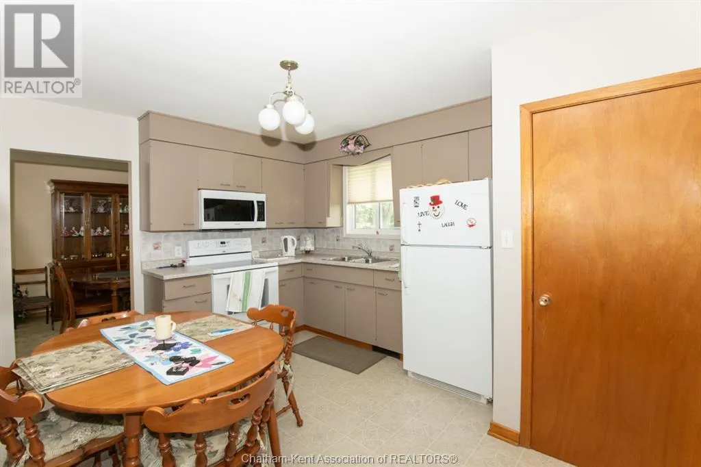 483 SYDENHAM STREET