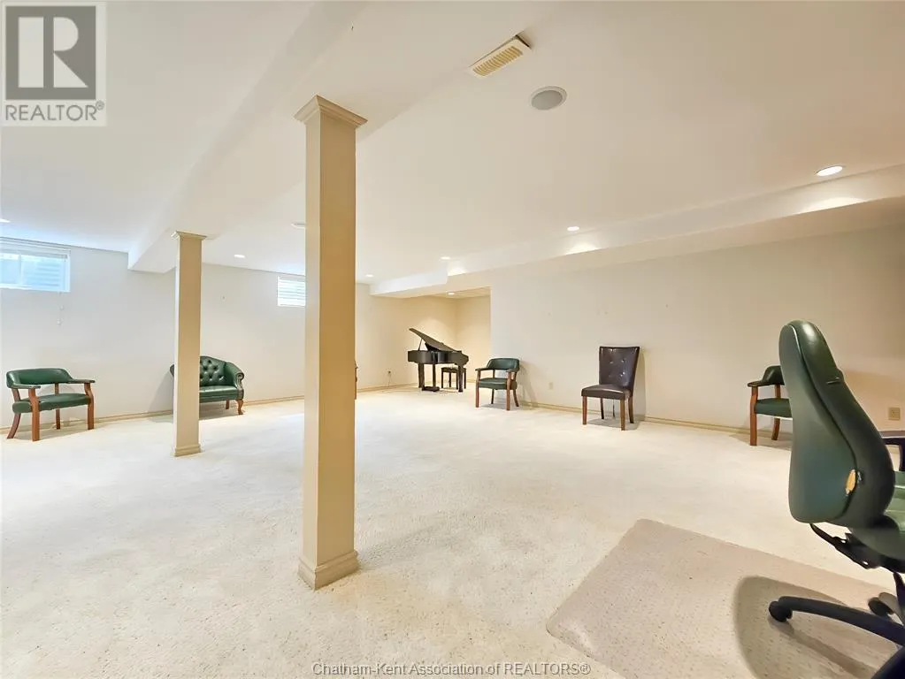 7635 Riverview LINE