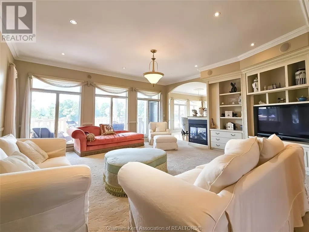 7635 Riverview LINE