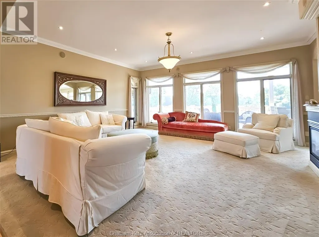 7635 Riverview LINE