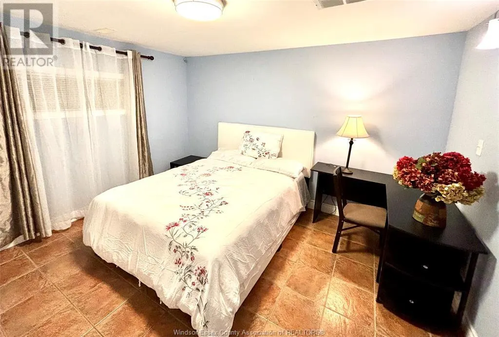1512 HEATHERGLEN Unit# Lower