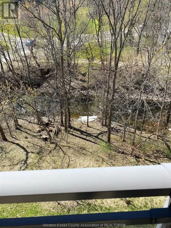 1000 Creekside DRIVE
