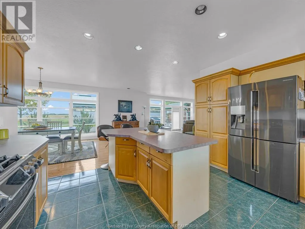 16925 Lakeshore Road 303