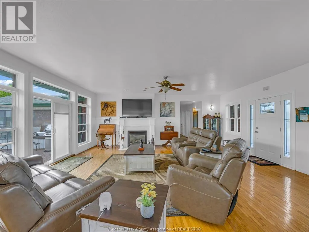 16925 Lakeshore Road 303
