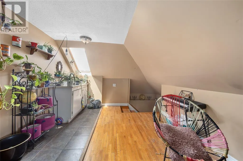 169 CHRISTINA STREET South