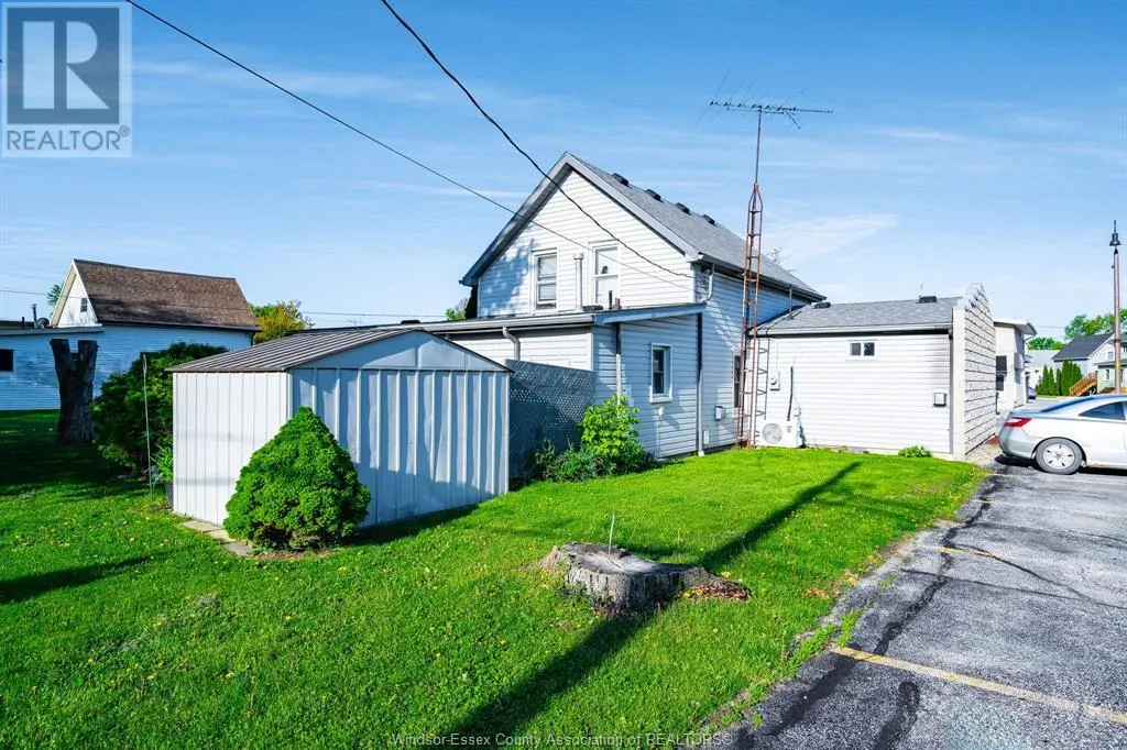 44 Queen STREET South