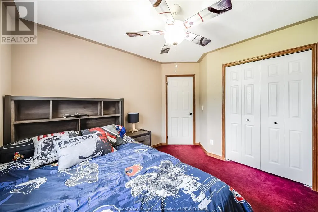 1225 FERRIS