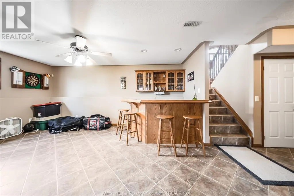 1225 FERRIS