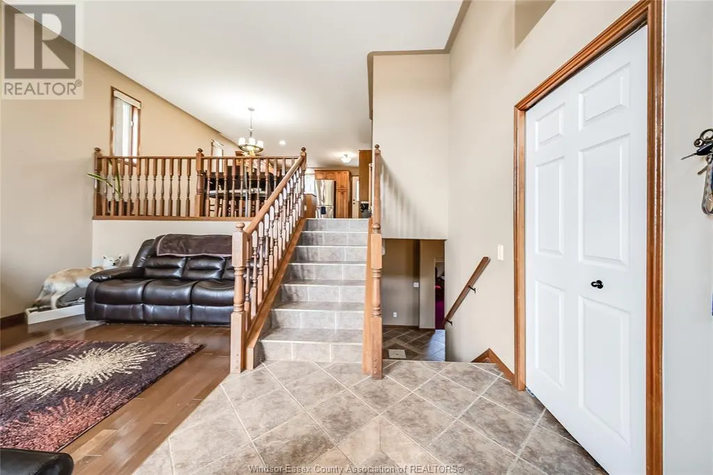 1225 FERRIS