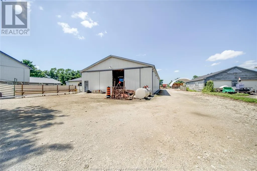 1225 FERRIS