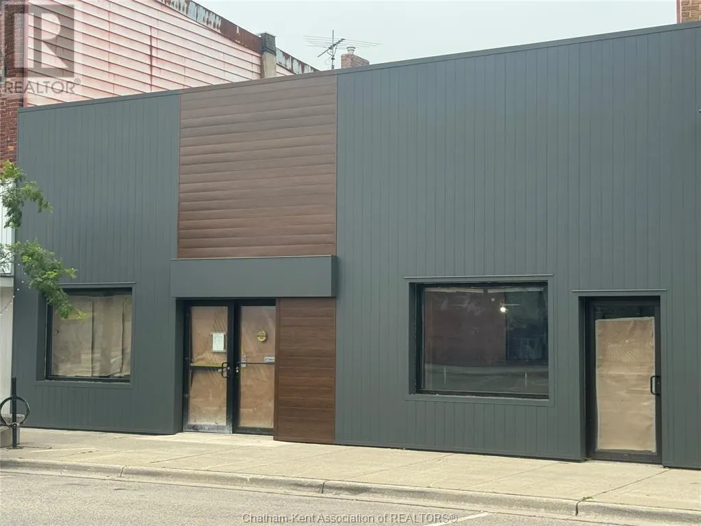 21 Main STREET West