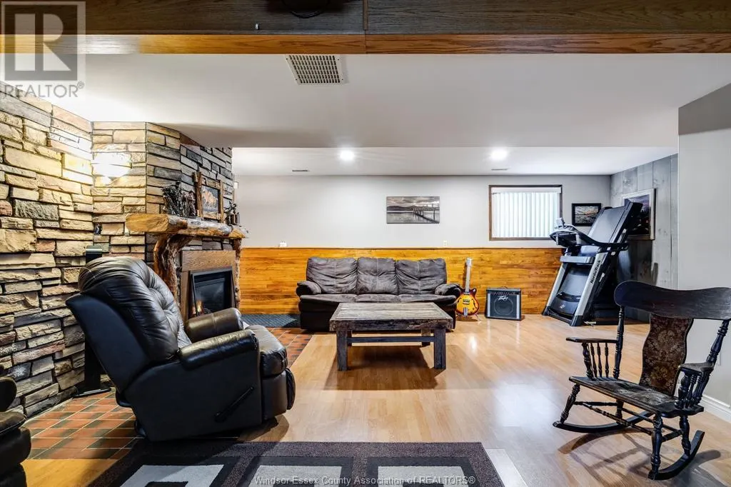 1927 Deer Run ROAD