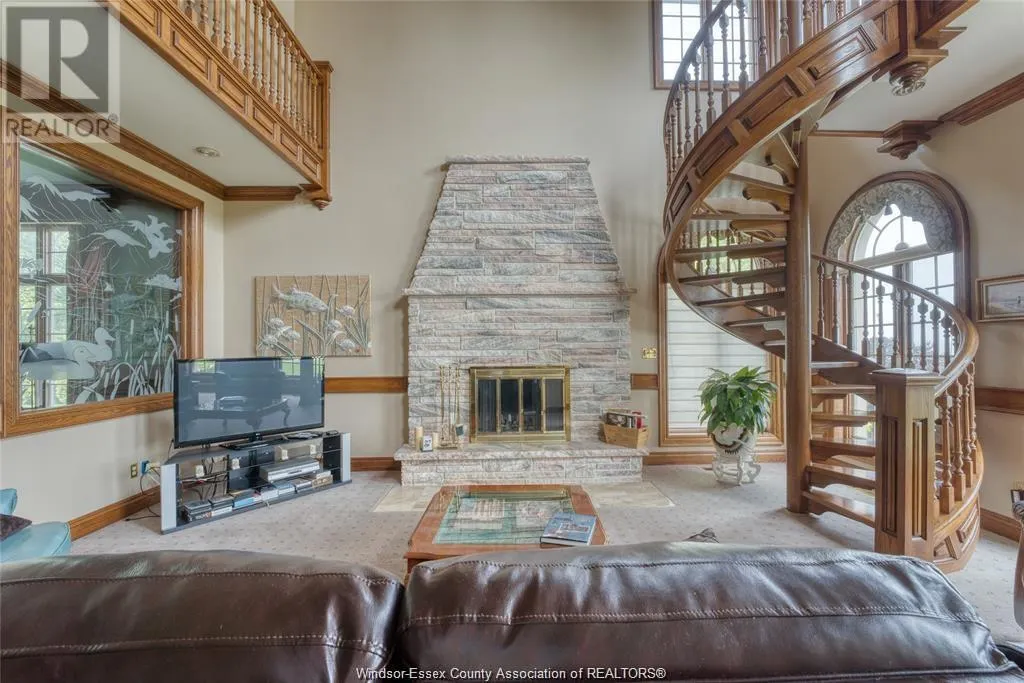 300 Elmgrove DRIVE