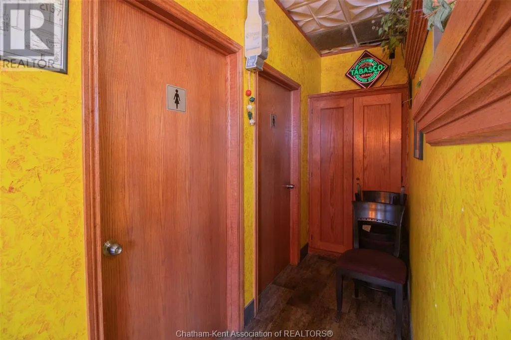 455 Grand AVENUE East