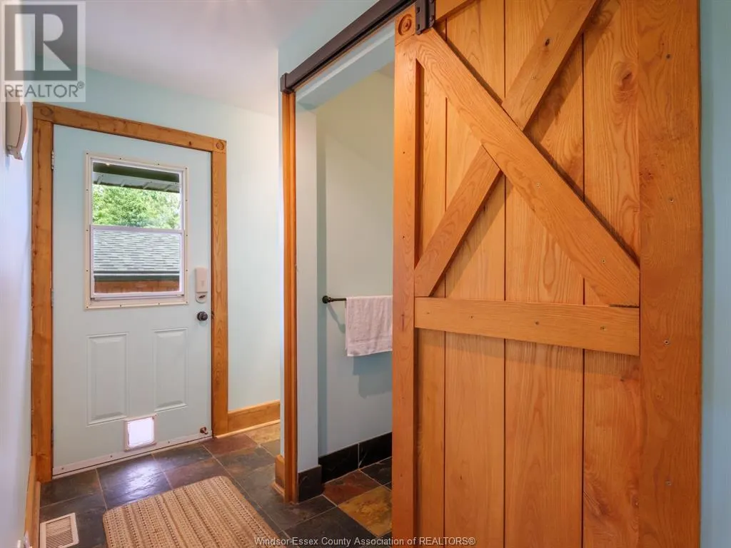 453 ELMSTEAD