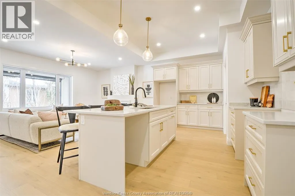 10 MULBERRY COURT