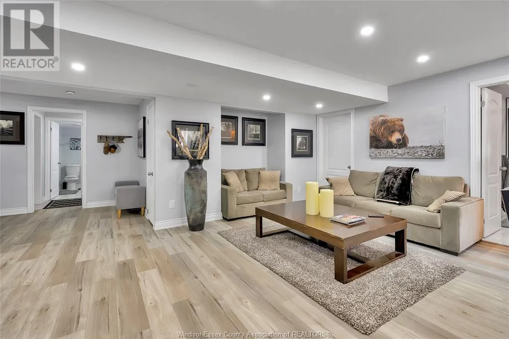 336 CHRISTINE AVENUE