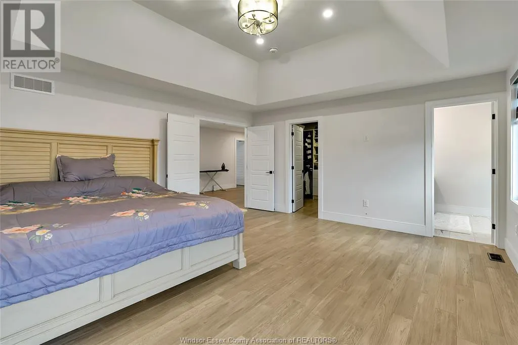 336 CHRISTINE AVENUE