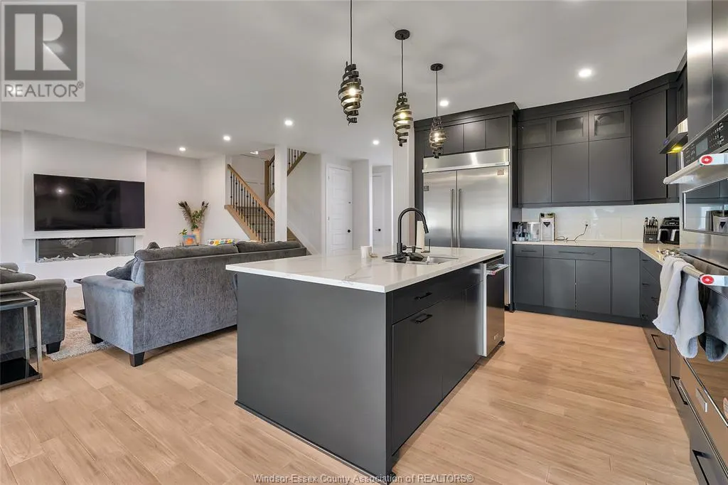 336 CHRISTINE AVENUE
