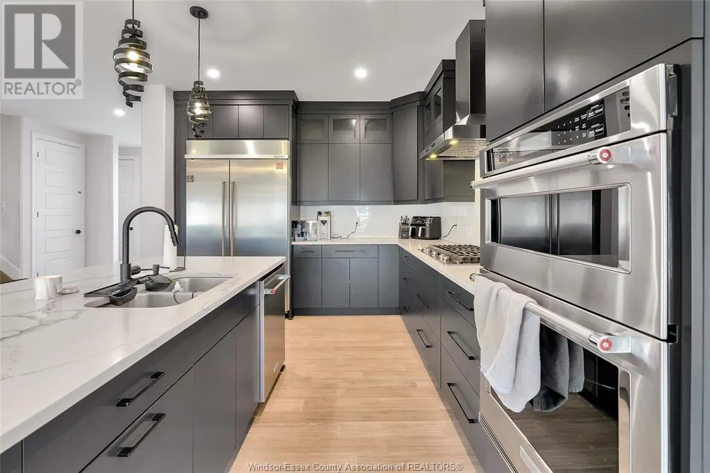 336 CHRISTINE AVENUE