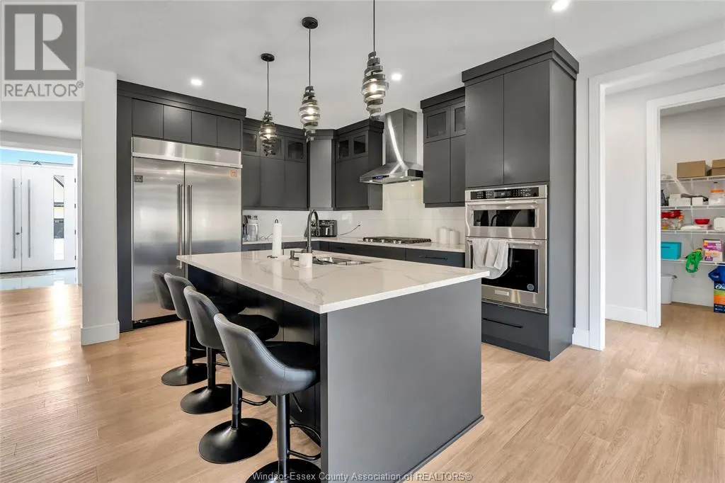 336 CHRISTINE AVENUE