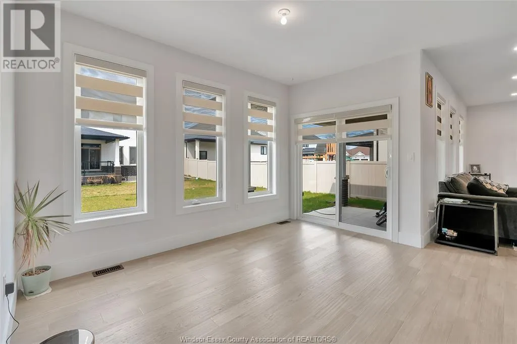 336 CHRISTINE AVENUE