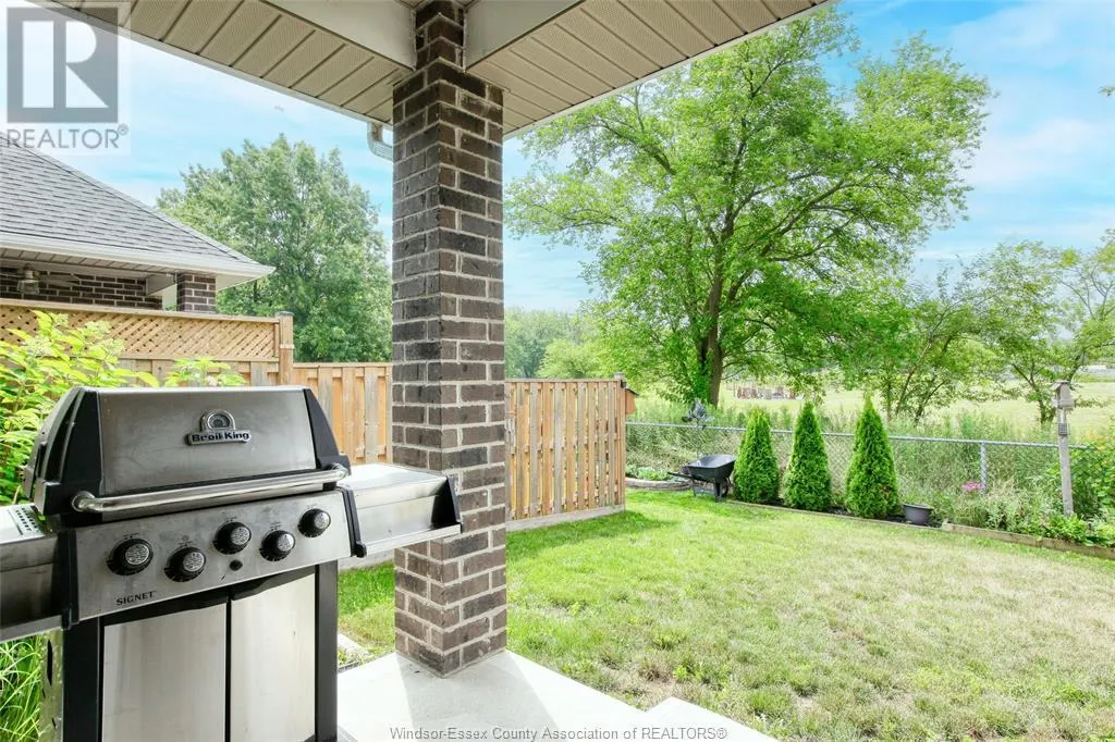 239 LIVINGSTONE CRESCENT