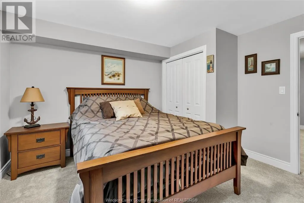 239 LIVINGSTONE CRESCENT