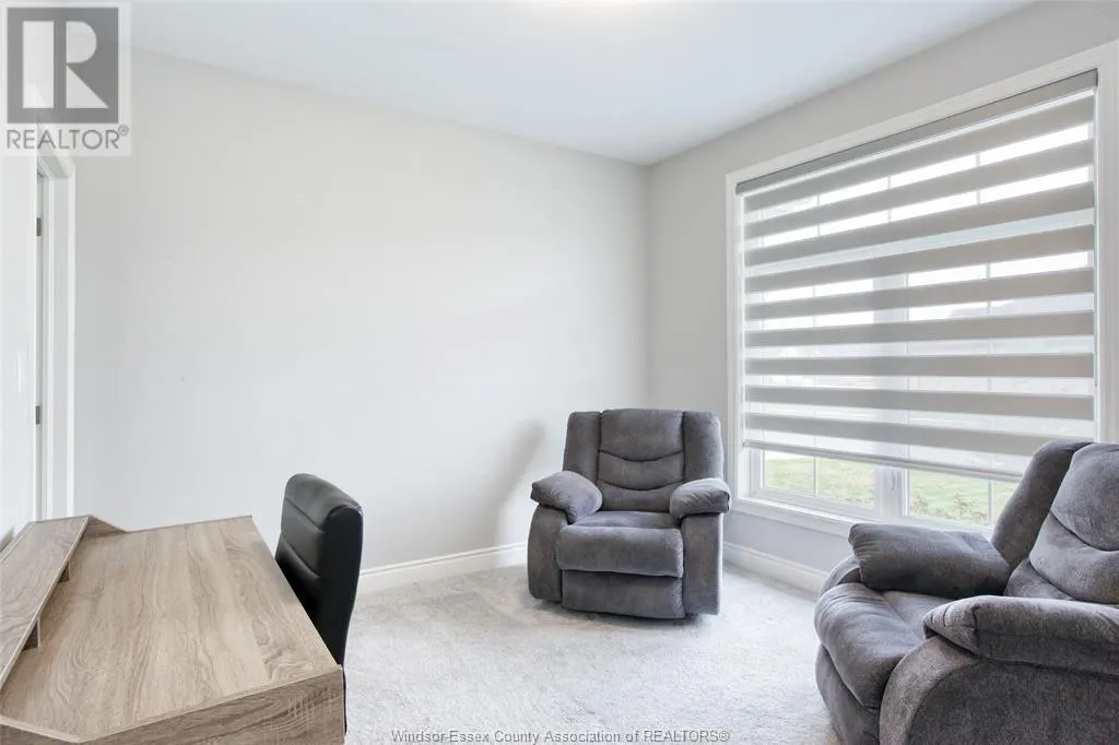 239 LIVINGSTONE CRESCENT
