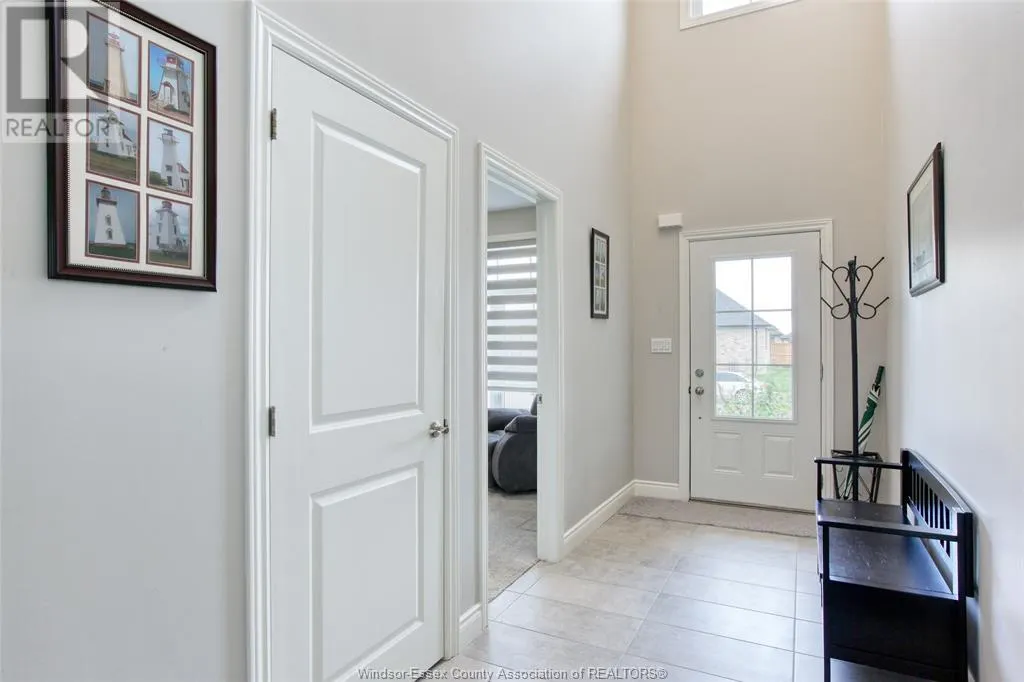 239 LIVINGSTONE CRESCENT