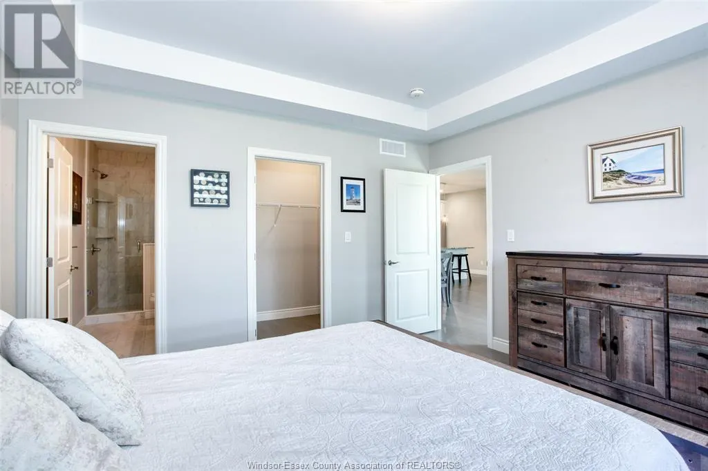 239 LIVINGSTONE CRESCENT