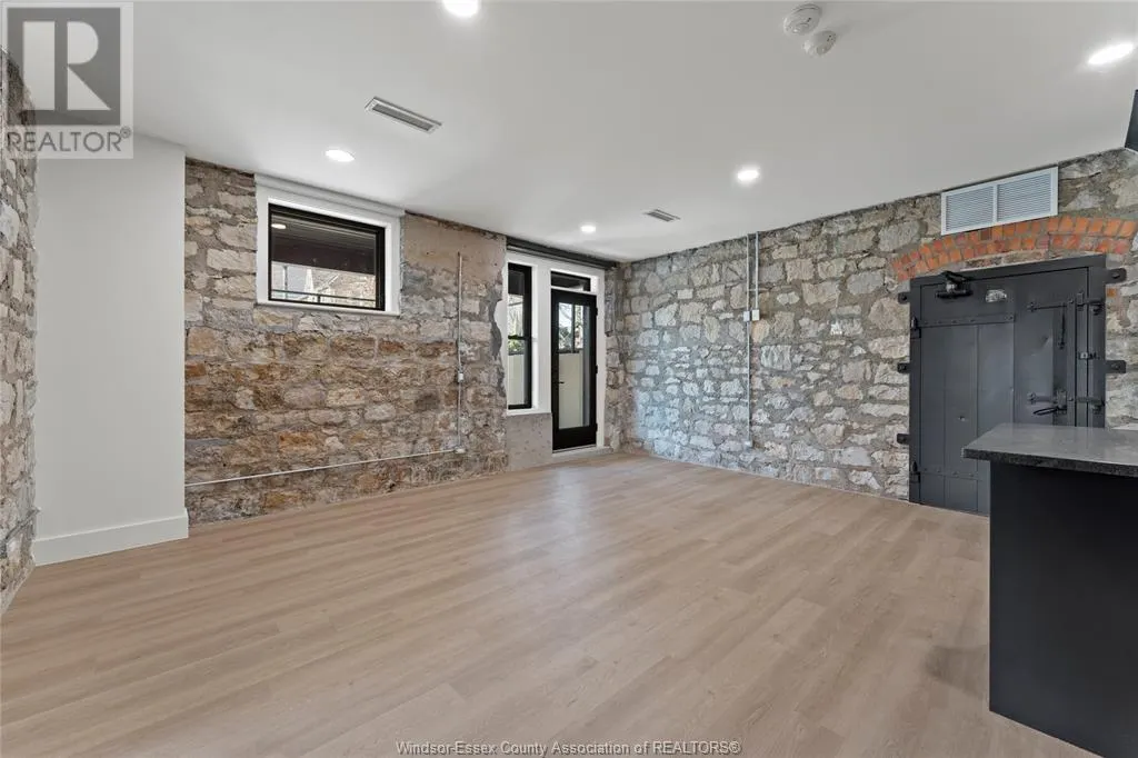247 BROCK STREET Unit# 102