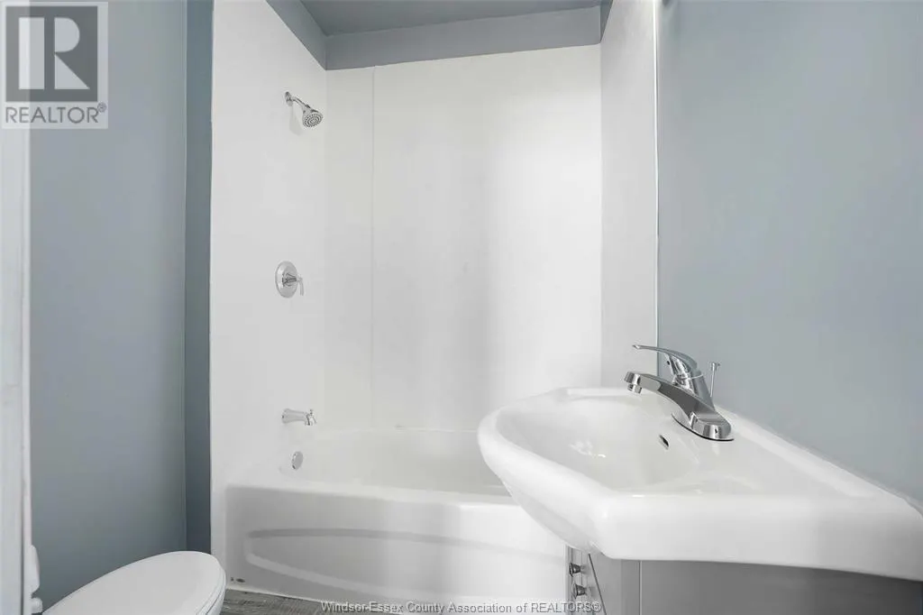 266 SEYMOUR STREET Unit# 2