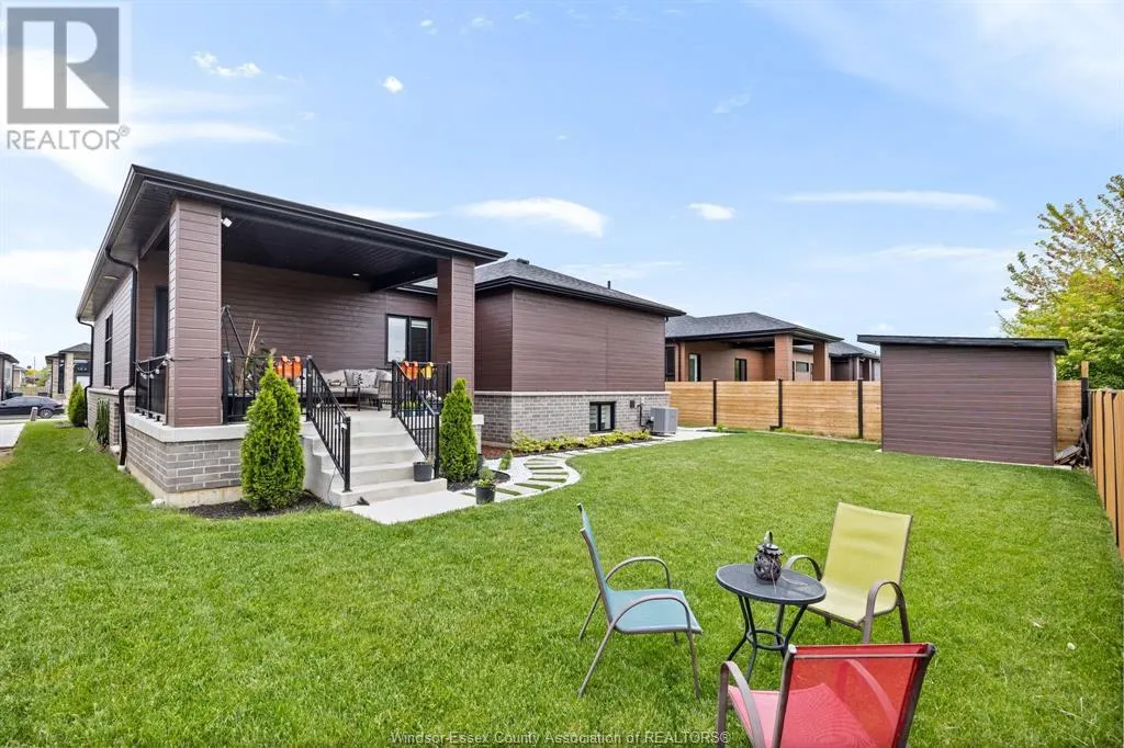 6 WOODLAND