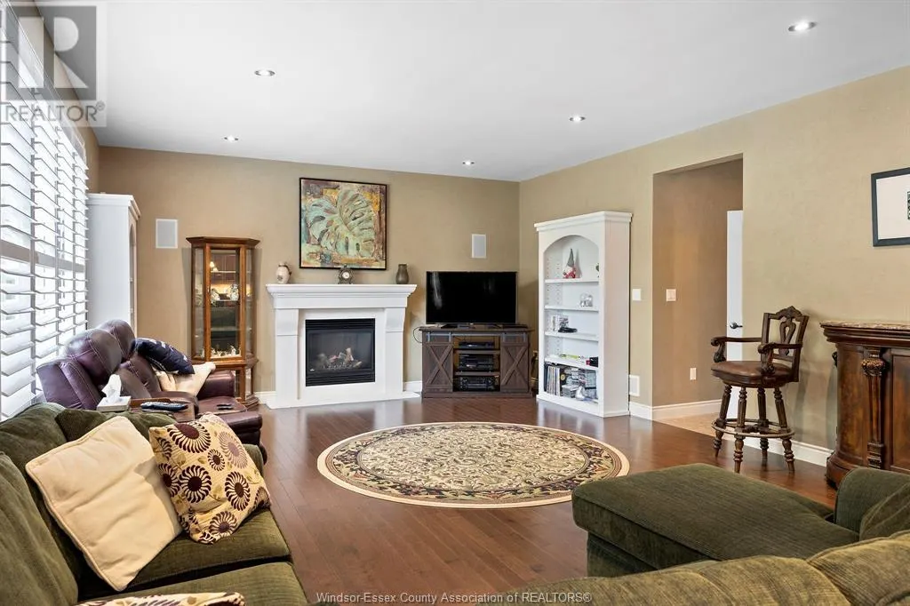 1363 TUSCANY OAKS DRIVE