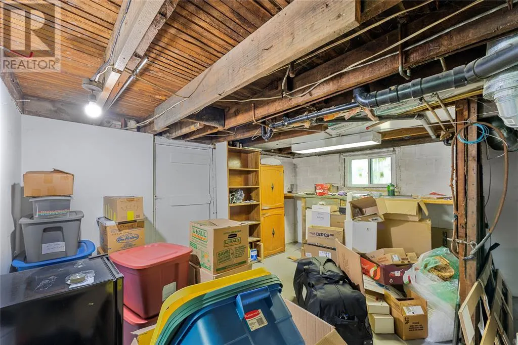 406 MAXWELL STREET