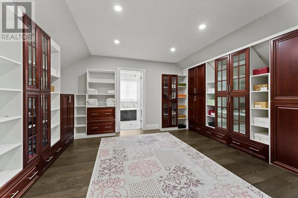 359 ELMGROVE DRIVE