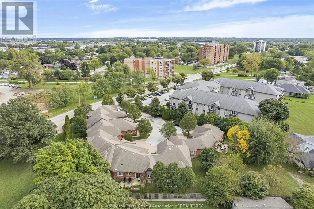 32 ROBSON ROAD Unit# 2