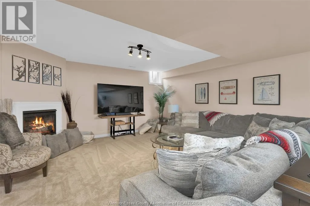 32 ROBSON ROAD Unit# 2