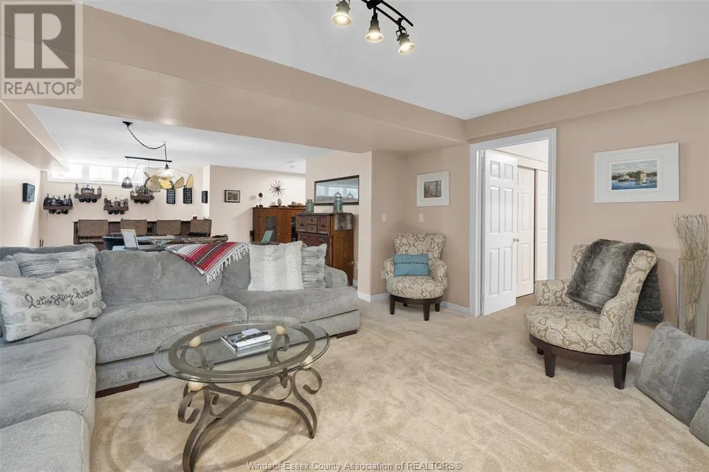 32 ROBSON ROAD Unit# 2