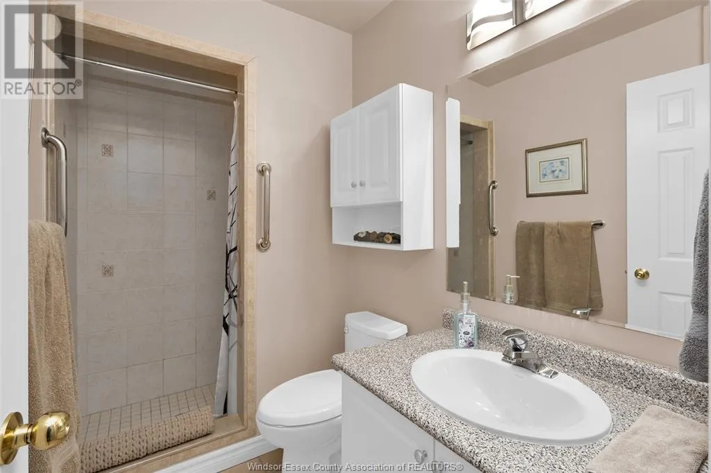 32 ROBSON ROAD Unit# 2