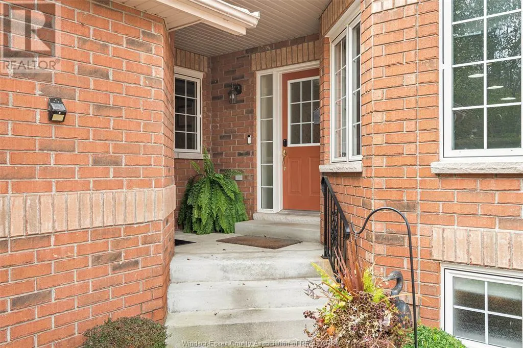 32 ROBSON ROAD Unit# 2