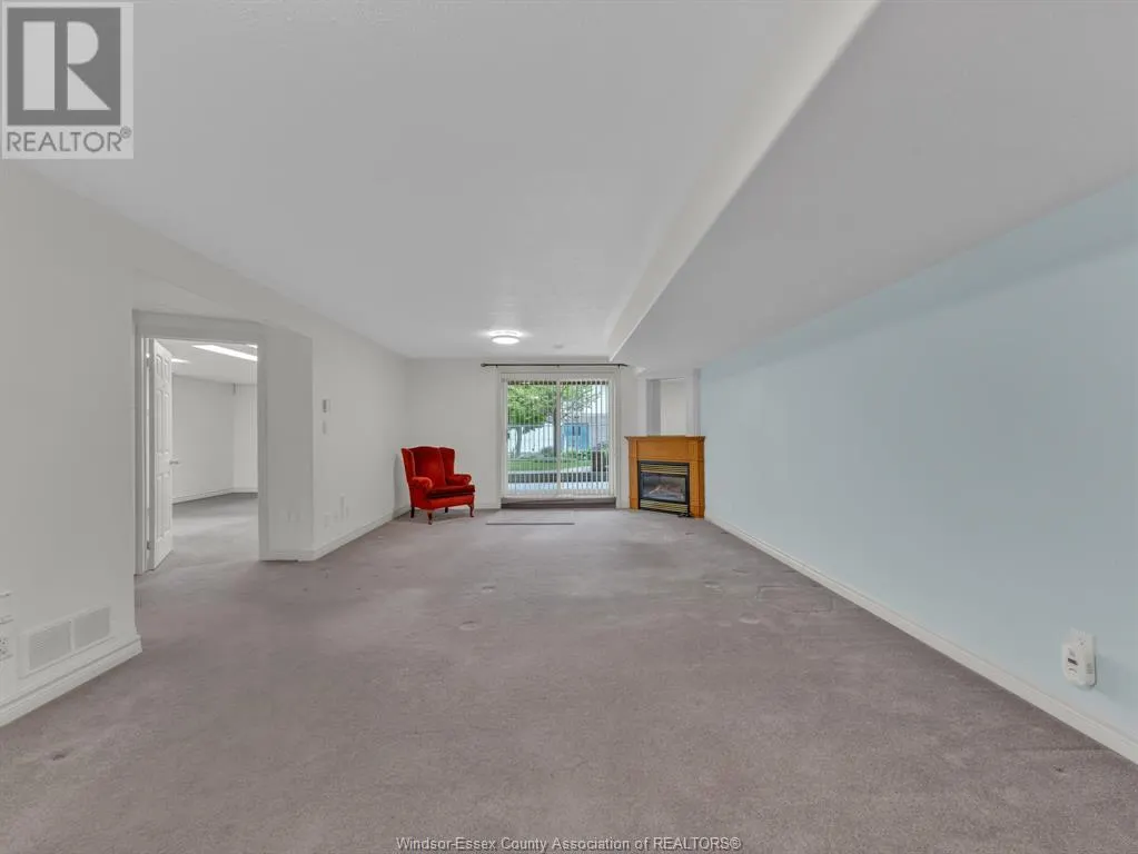 10 QUEENS HILL CRESCENT
